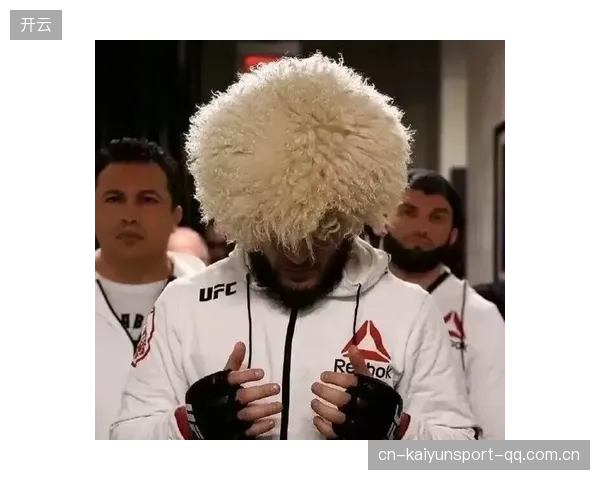 UFC胜者怒吼全场：燃爆赛场的荣耀瞬间